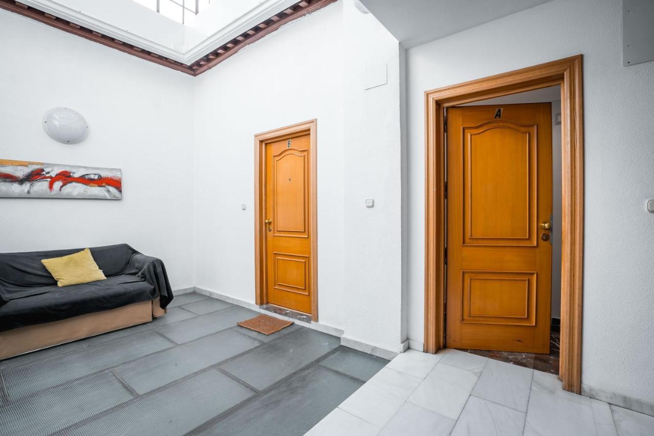 Qh Ayuntamiento Apartment Granada Luaran gambar