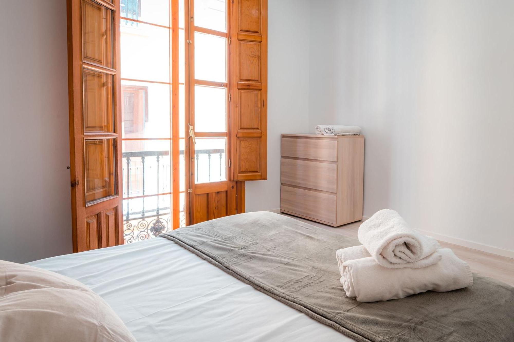 Qh Ayuntamiento Apartment Granada Luaran gambar